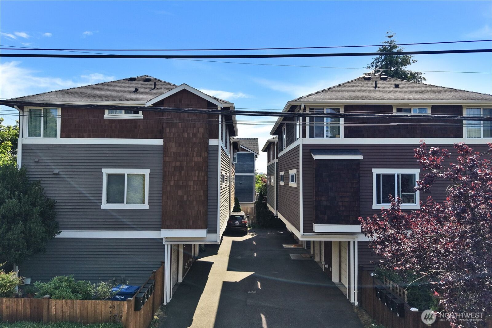 Property Photo: 4516 Dayton Avenue N WA 98103
