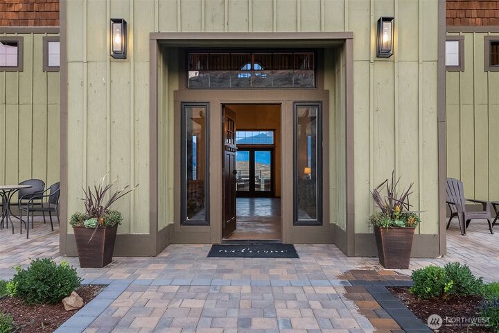 Property Photo: 47 Bella Vista Lane WA 98862