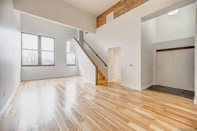 Property Photo: 1454 Townsend Street 303 MI 48214