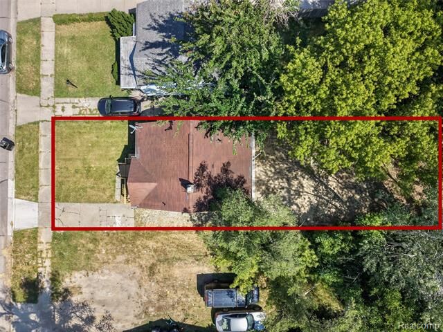 Property Photo: 9016 Auburn Street MI 48228