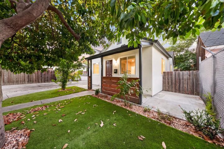 Property Photo: 585 East Saint James Street CA 95112