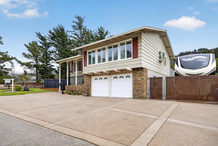 Property Photo:  836 Oddstad Boulevard  CA 94044 