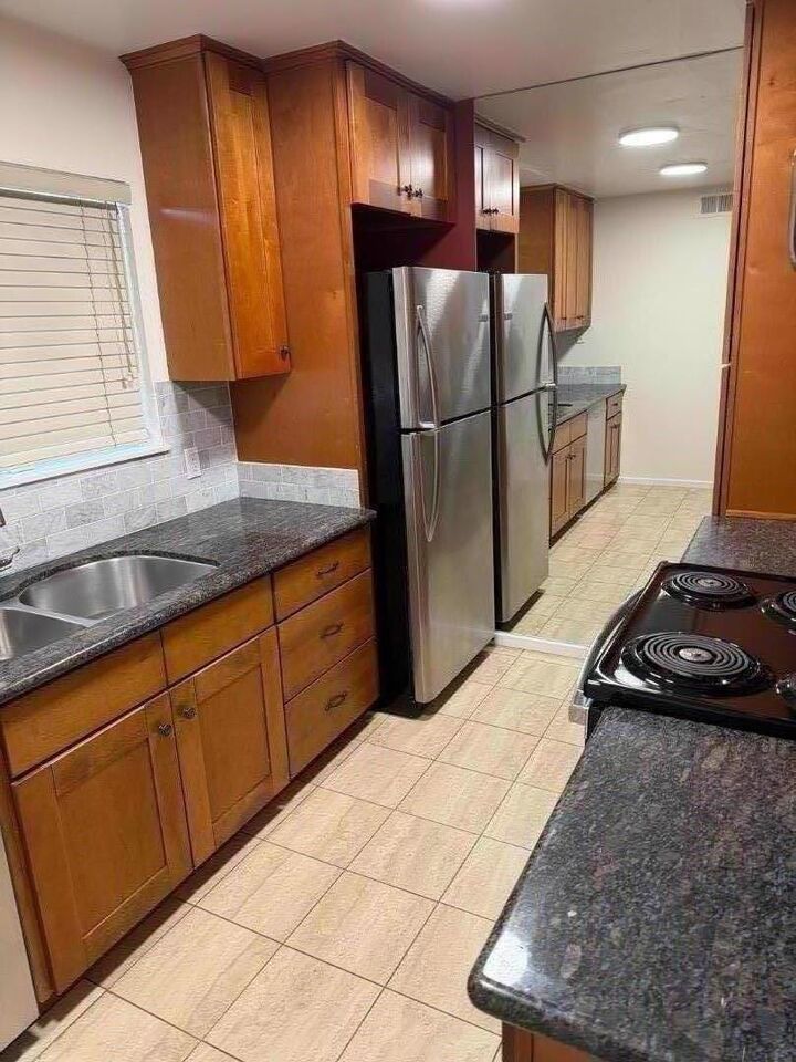 Property Photo: 675 Sharon Park Drive 321 CA 94025