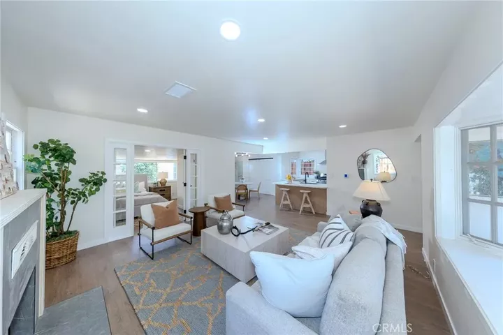 Property Photo:  173 N Waverly  CA 92866 