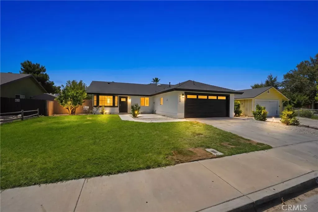 Property Photo: 1608 Lobo Court CA 93535