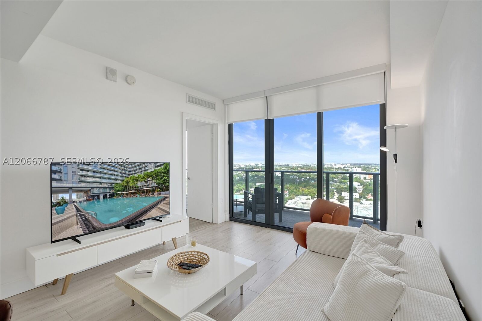 Property Photo: 121 NE 34th St 2310 FL 33137
