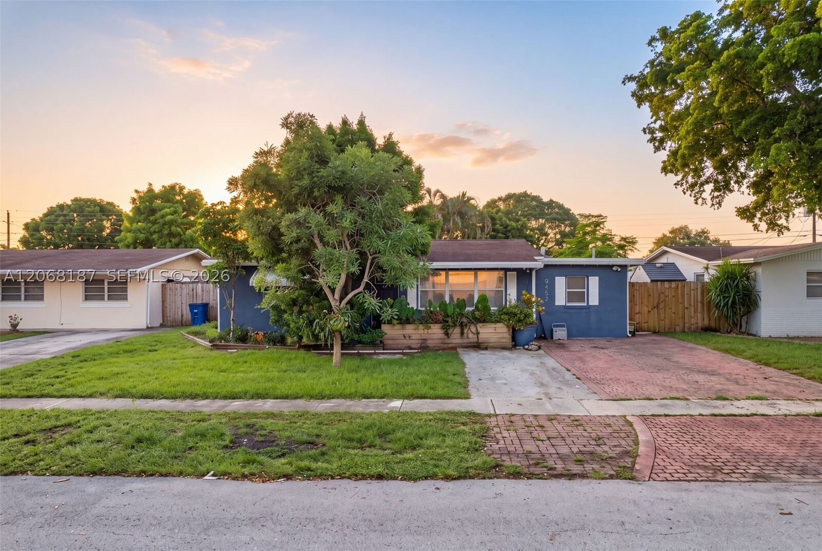 Property Photo:  9452 SW 52nd Ct  FL 33328 