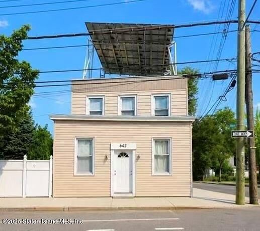 Property Photo: 642 Richmond Road NY 10304