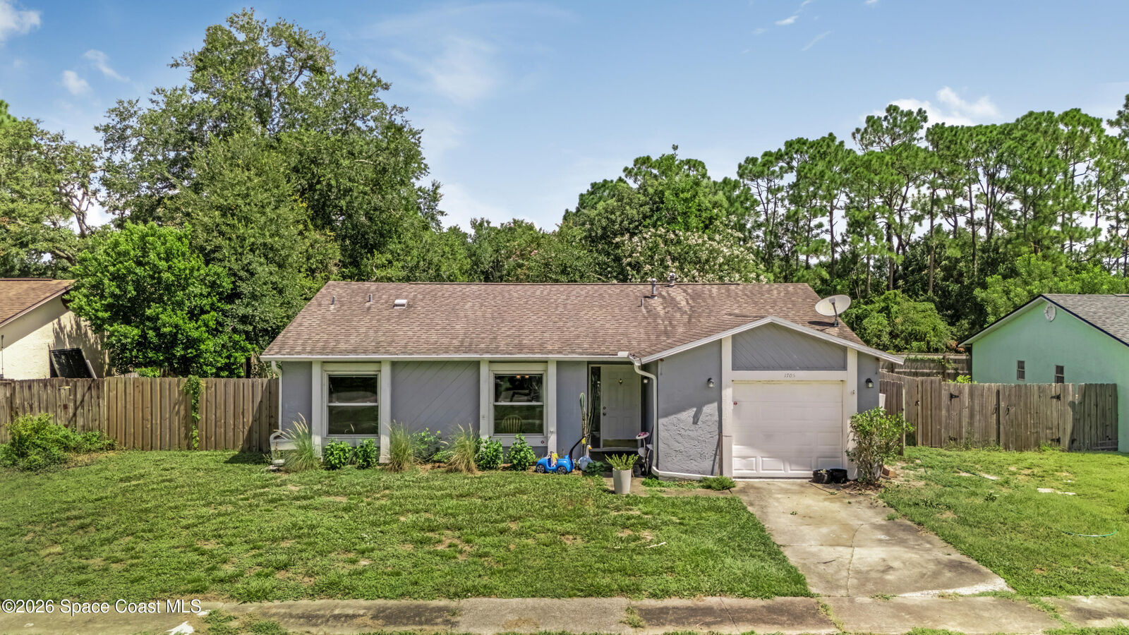 Property Photo:  1705 Privateer Drive  FL 32796 