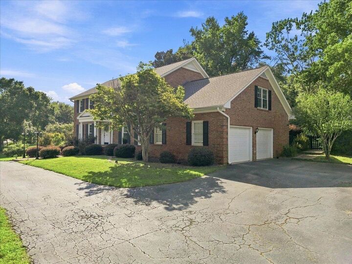 Property Photo:  410 Thornhill Drive  SC 29301 