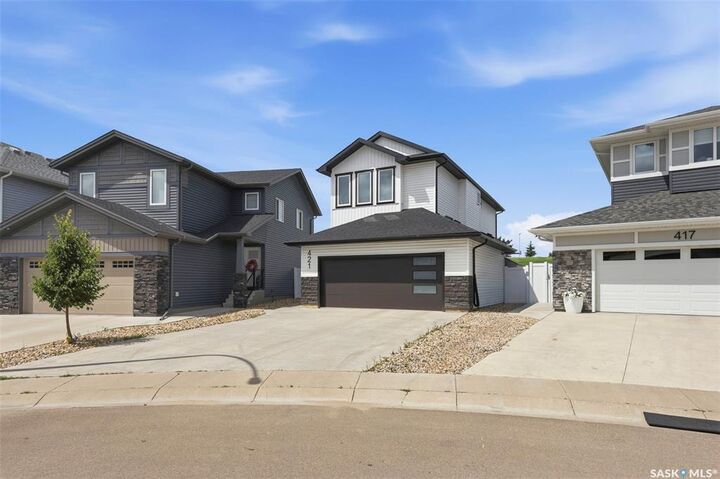 Property Photo: 421 Germain Manor SK S7V 0V1
