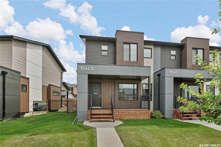 643 Evergreen Boulevard — photo 1