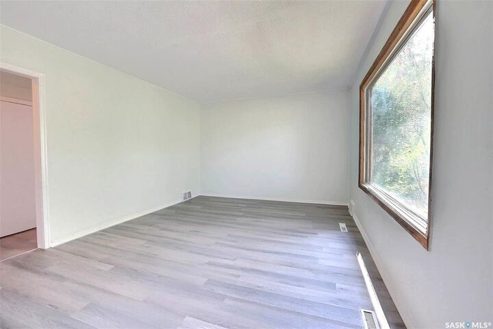 Property Photo: 859 Pasqua Street SK S4T 4K7