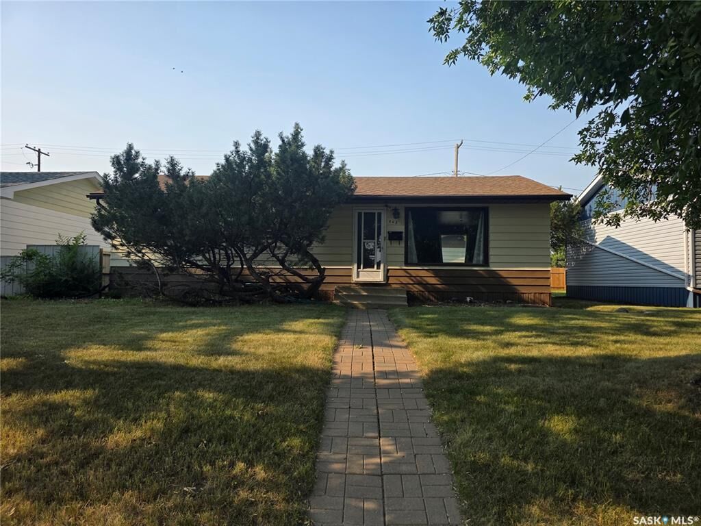 Property Photo: 262 Duncan Road SK S4A 0A4