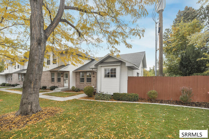 Property Photo:  2424 S St Clair Avenue  ID 83404 
