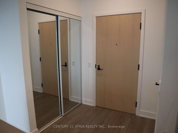 Property Photo: 60 George Butchart Drive 210 ON M3K 2C5