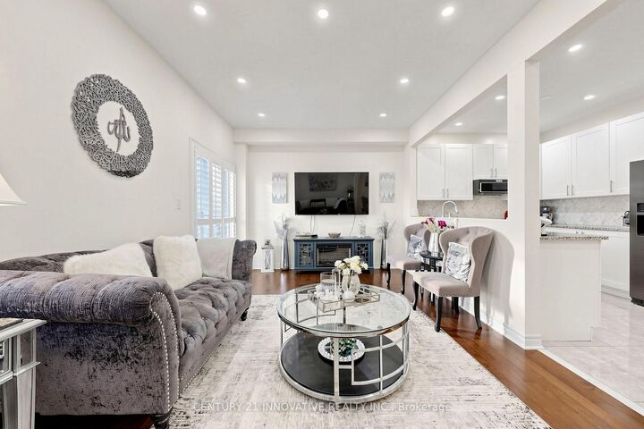 Property Photo: 446 Bessborough Drive ON L9T 8V5