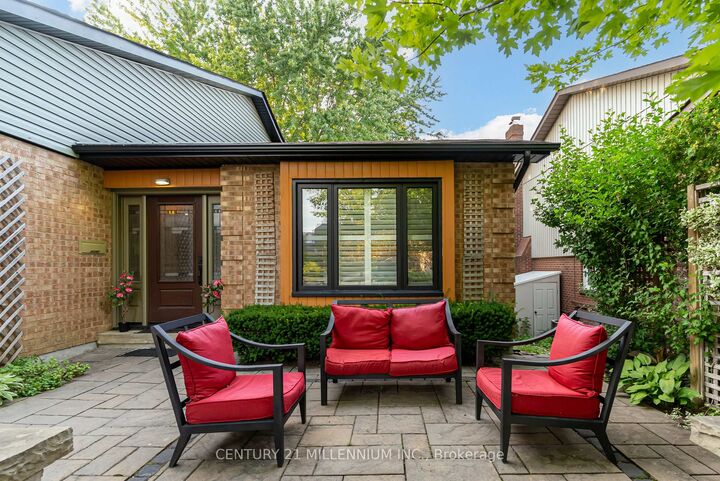 Property Photo: 31 Mansfield Street ON L6S 2X8