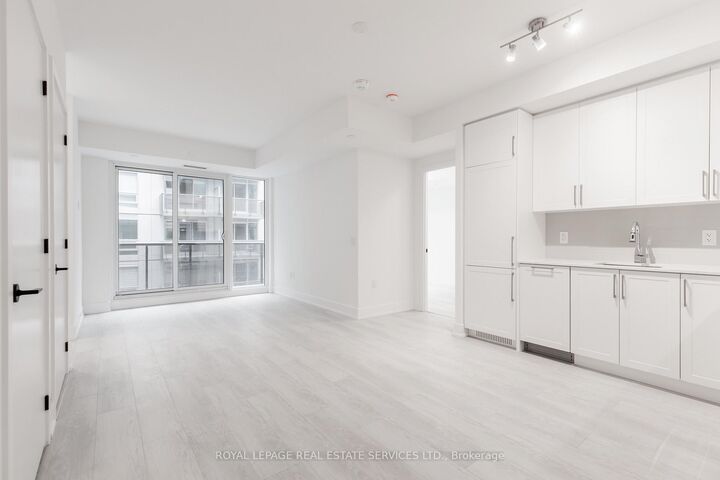 Property Photo: 2450 Old Bronte Road 325 ON L6M 5P6