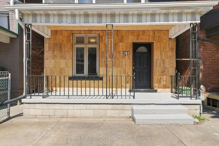 Property Photo: 41 Barnesdale Avenue N ON L8L 6R7