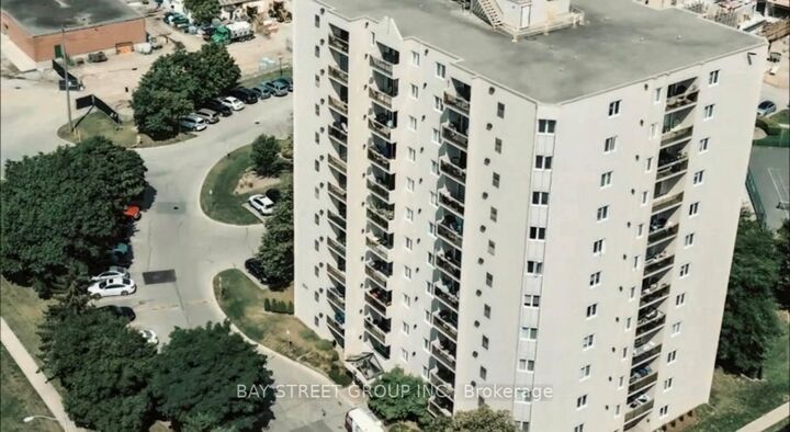 Property Photo: 858 Commissioners Road E 1005 ON N6C 5Y5