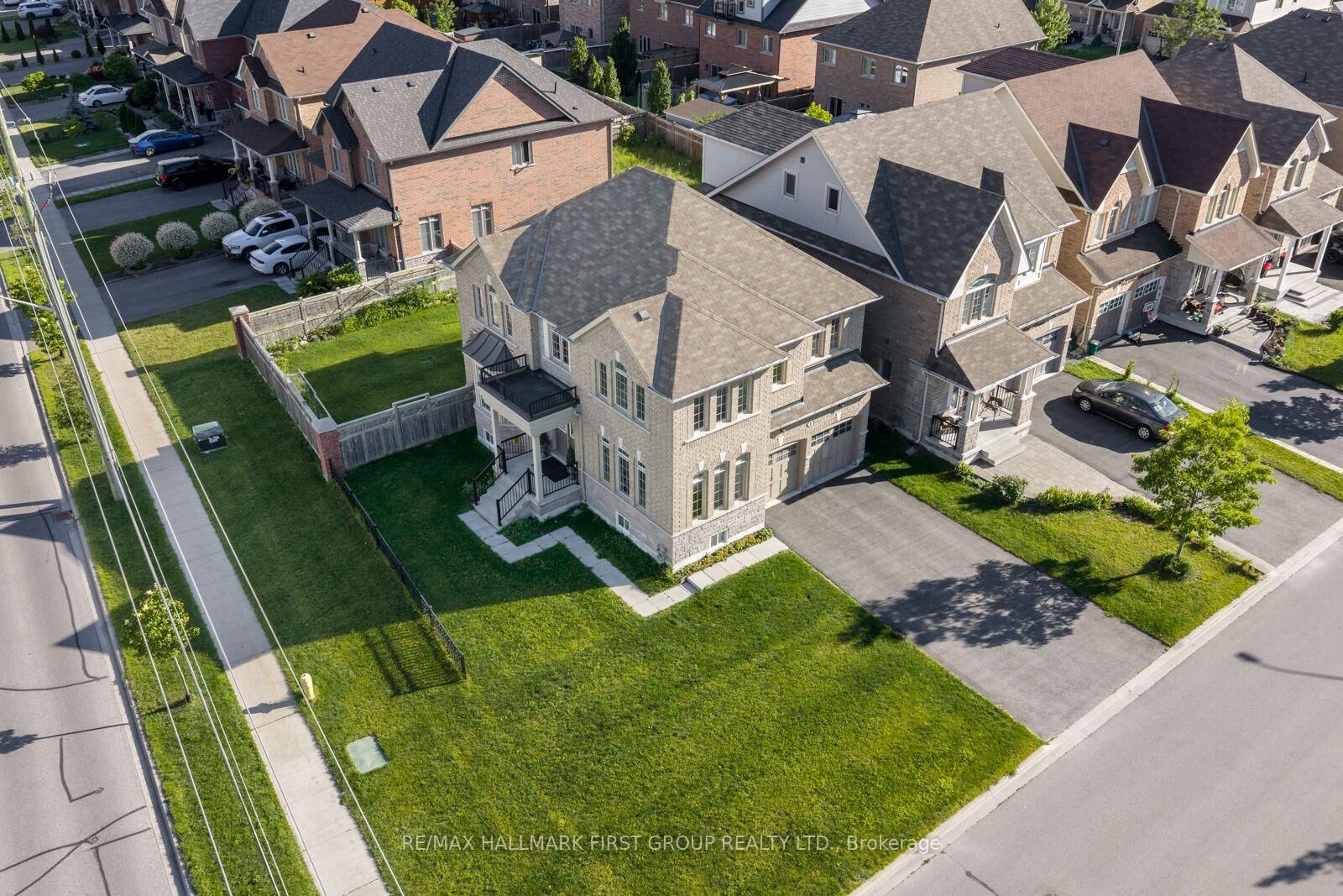 Property Photo: 1 Cale Avenue ON L1E 0H5