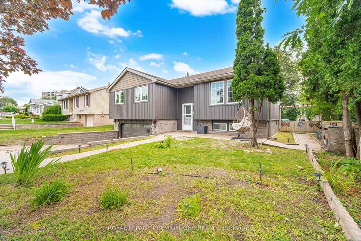 Property Photo: 46 Lillian Crescent ON L4N 4P6
