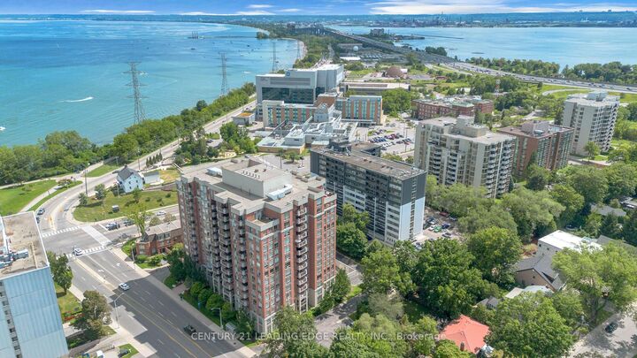 Property Photo: 442 Maple Ave Avenue 403 ON L7S 2L7