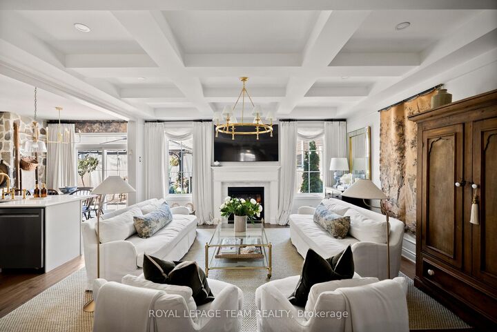 Property Photo: 4865 Abbott Street E ON K2S 1E7