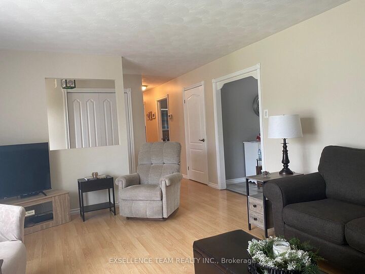 Property Photo: 39 Wales Drive ON K0C 1M0
