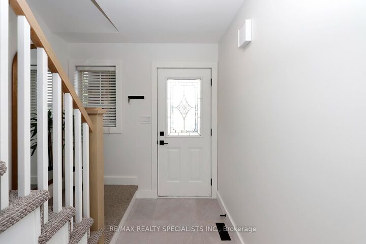 Property Photo:  4434 Fairview Street  ON L7L 6S7 