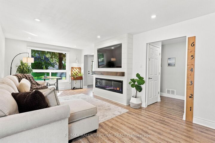 Property Photo: 278 Carlisle Street ON L3Y 6C1