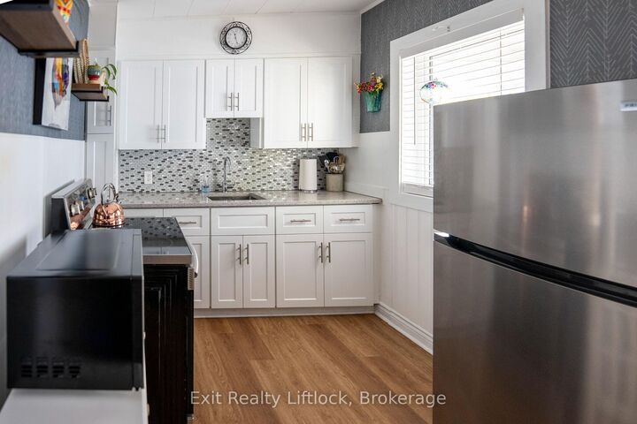 Property Photo: 521 McKellar Street ON K9J 1R1