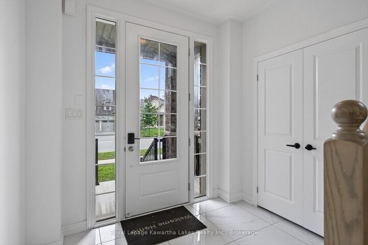 Property Photo:  19 Hennessey Crescent  ON K9V 0P2 