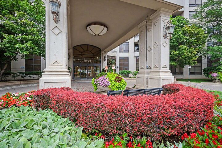 Property Photo: 9225 Jane Street 614 ON L6A 0J7
