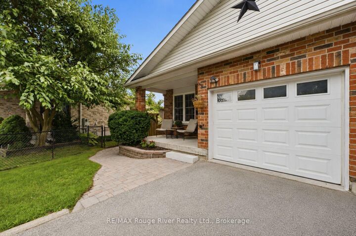 Property Photo: 10 Talbot Drive ON L1A 4L2