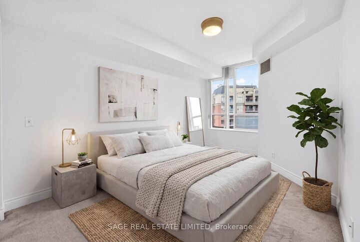 Property Photo: 78 Harrison Garden Boulevard 1214 ON M2N 7E2