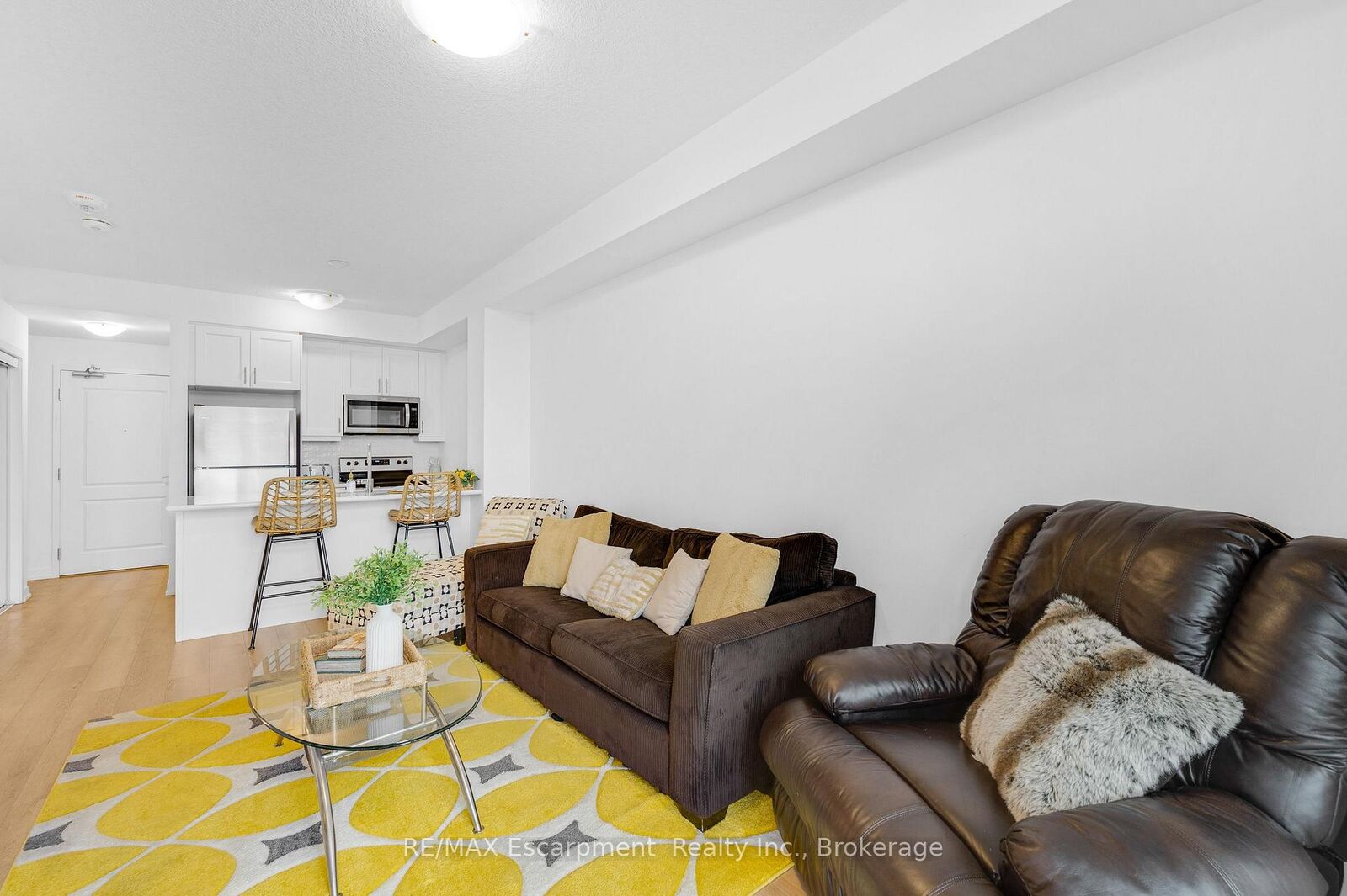 Property Photo: 470 Dundas Street E 309 ON L8B 2A6