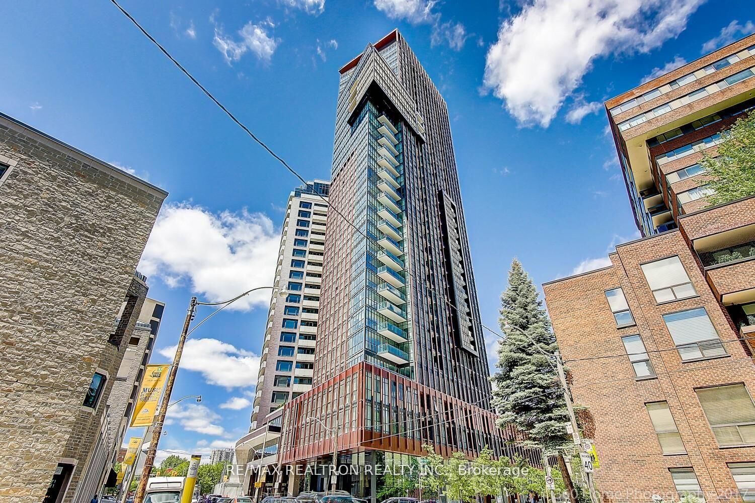 Property Photo: 32 Davenport Road 106 ON M5R 1H3