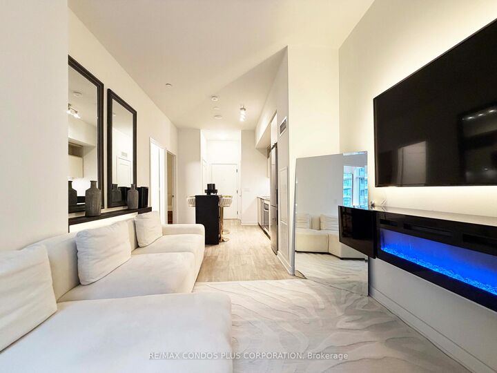 Property Photo: 60 Princess Street 1113 ON M5A 2C7