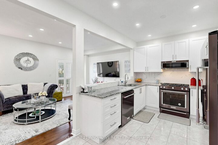 Property Photo:  446 Bessborough Drive  ON L9T 8V5 