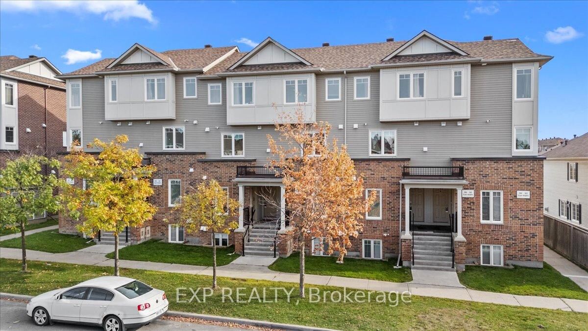 Property Photo: 290 Espin Heights ON K2J 0Y8