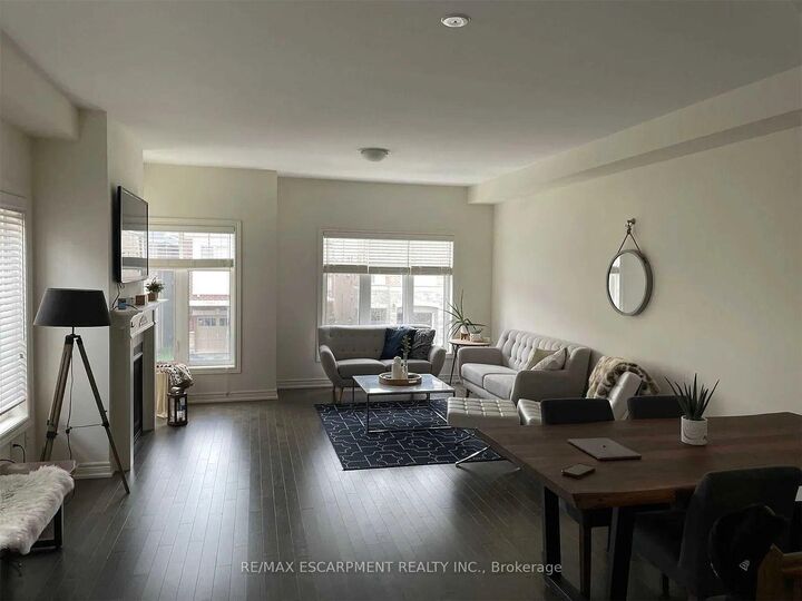 Property Photo: 3930 Tufgar Crescent ON L7M 2A4