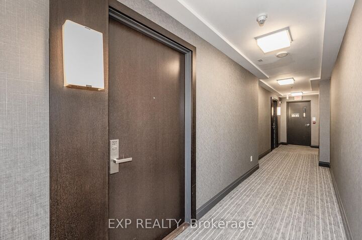 Property Photo:  65 Speers Road 227  ON L6K 0J1 
