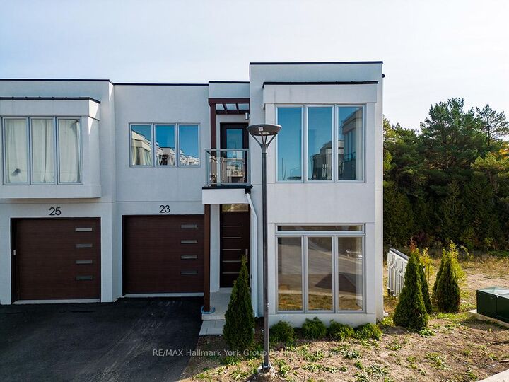 Property Photo: 23 Waterview Lane ON N0H 2P0