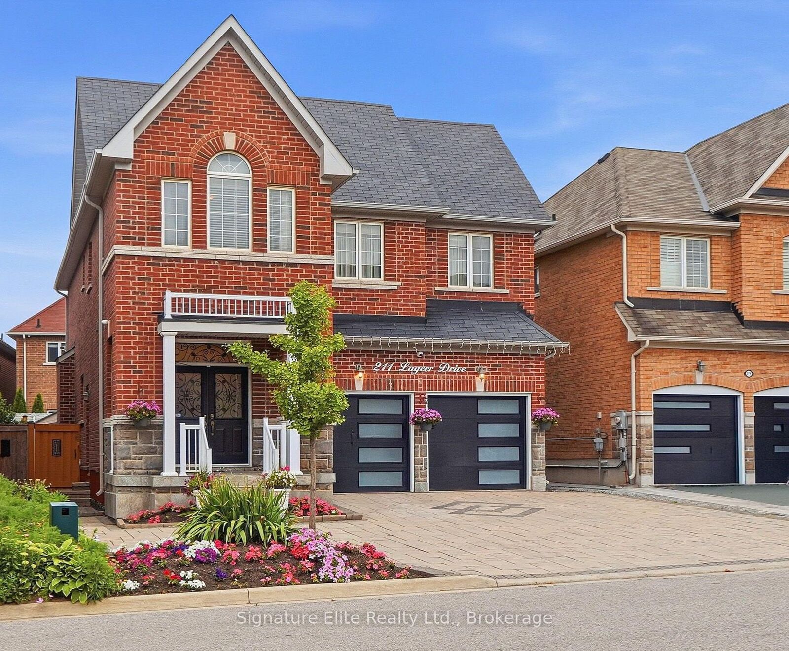 Property Photo:  211 Lageer Drive  ON L4A 0X1 