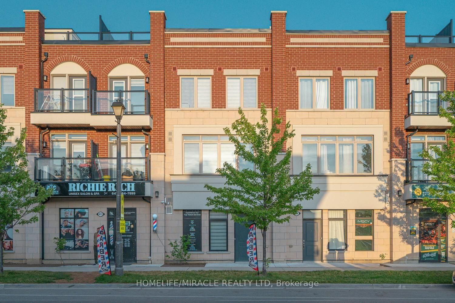 Property Photo: 415 Dougall Avenue ON L7C 2E9
