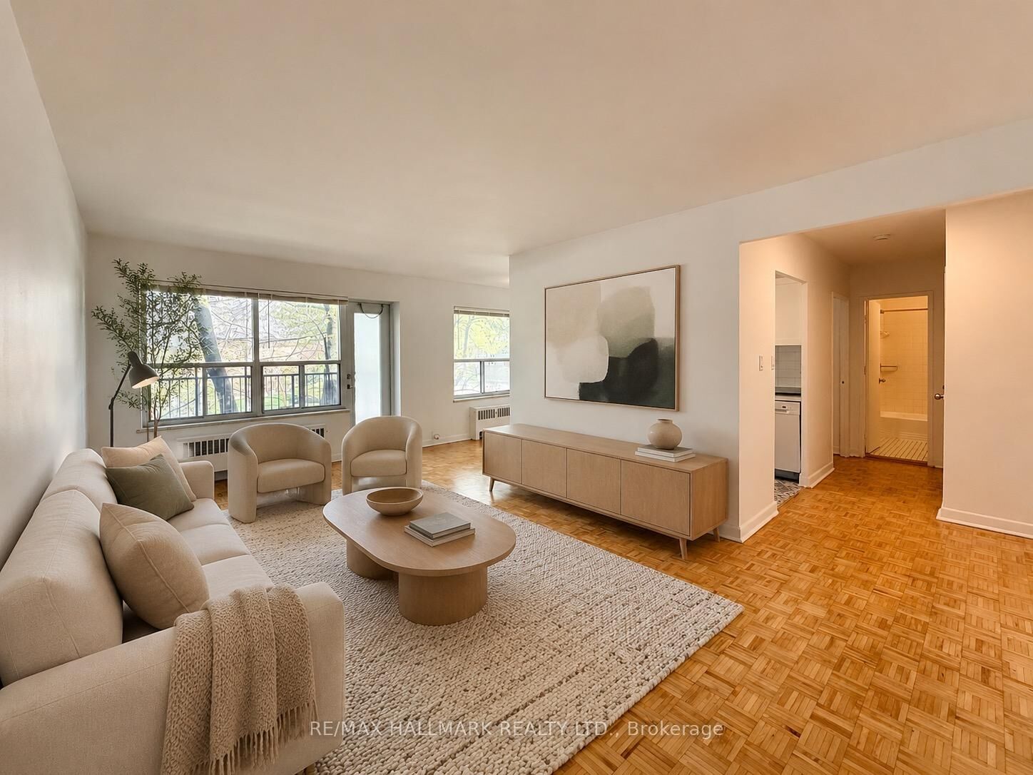 Property Photo: 30 Upper Canada Drive 208 ON M2P 1S1