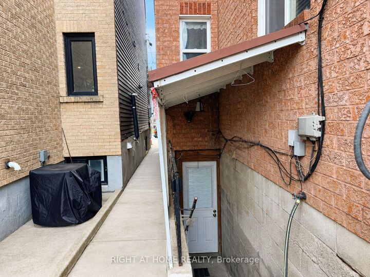 Property Photo: 380 Lansdowne Avenue #Basement ON M6H 3Y3