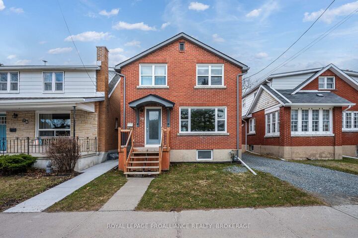 Property Photo:  78 Regent Street  ON K7L 4J7 